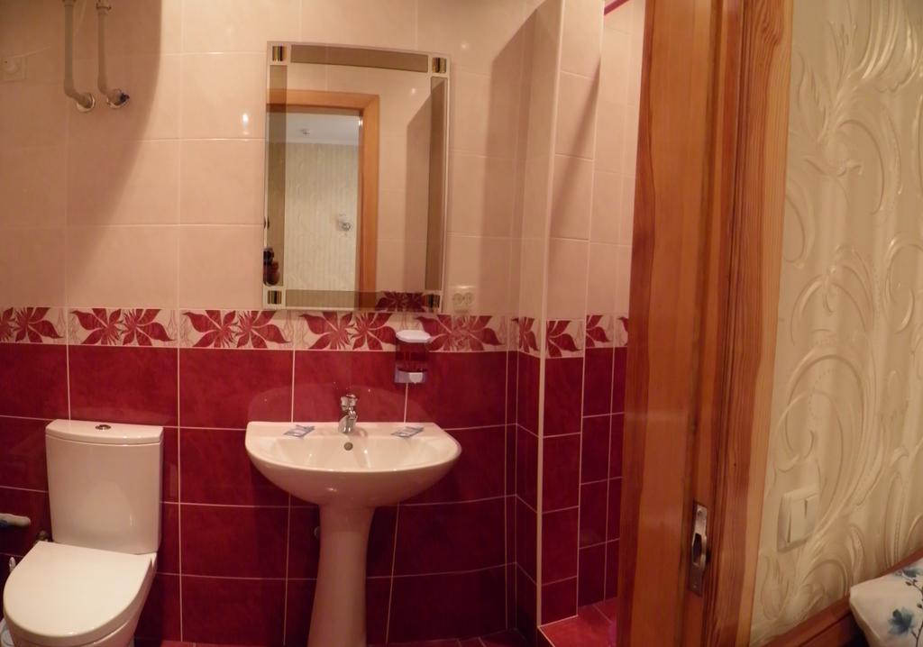 Atrium Hotel Melitopolʼ Oda fotoğraf