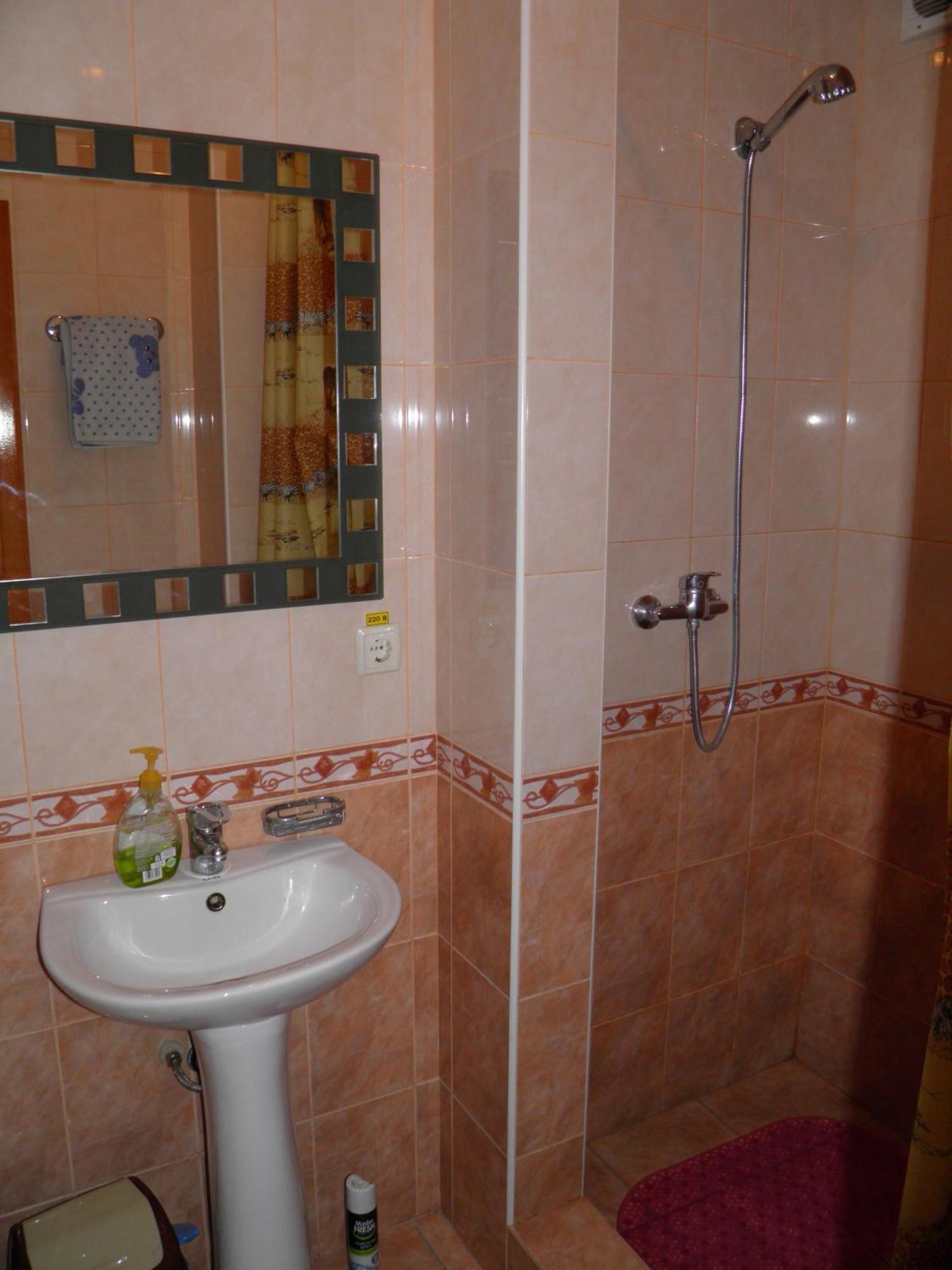 Atrium Hotel Melitopolʼ Dış mekan fotoğraf
