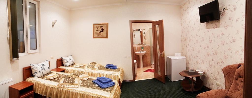 Atrium Hotel Melitopolʼ Oda fotoğraf